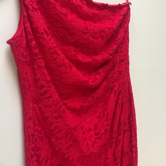 Decode dress in red lace off the shoulder shimmer - Picture 2 of 8